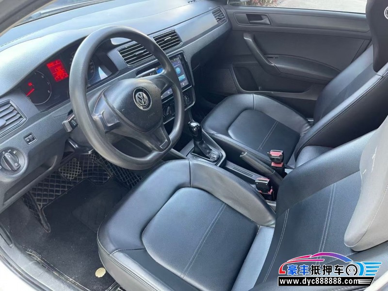 17年大众桑塔纳轿车抵押车出售