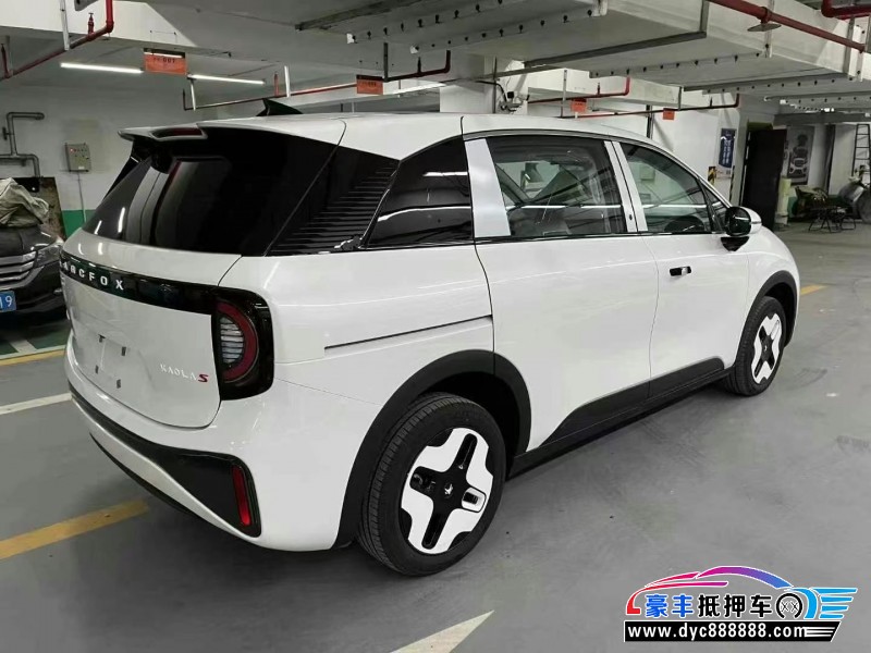 25年极狐考拉SUV抵押车出售