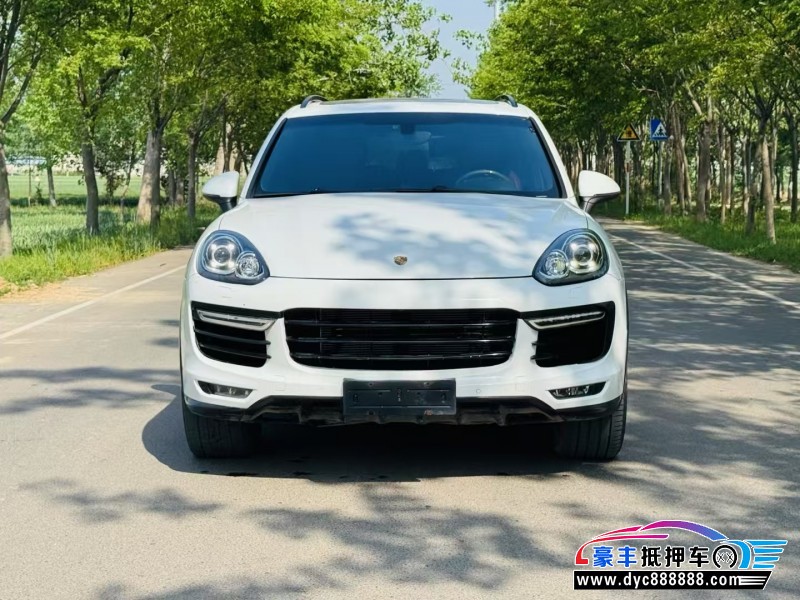 16年保时捷卡宴SUV抵押车出售