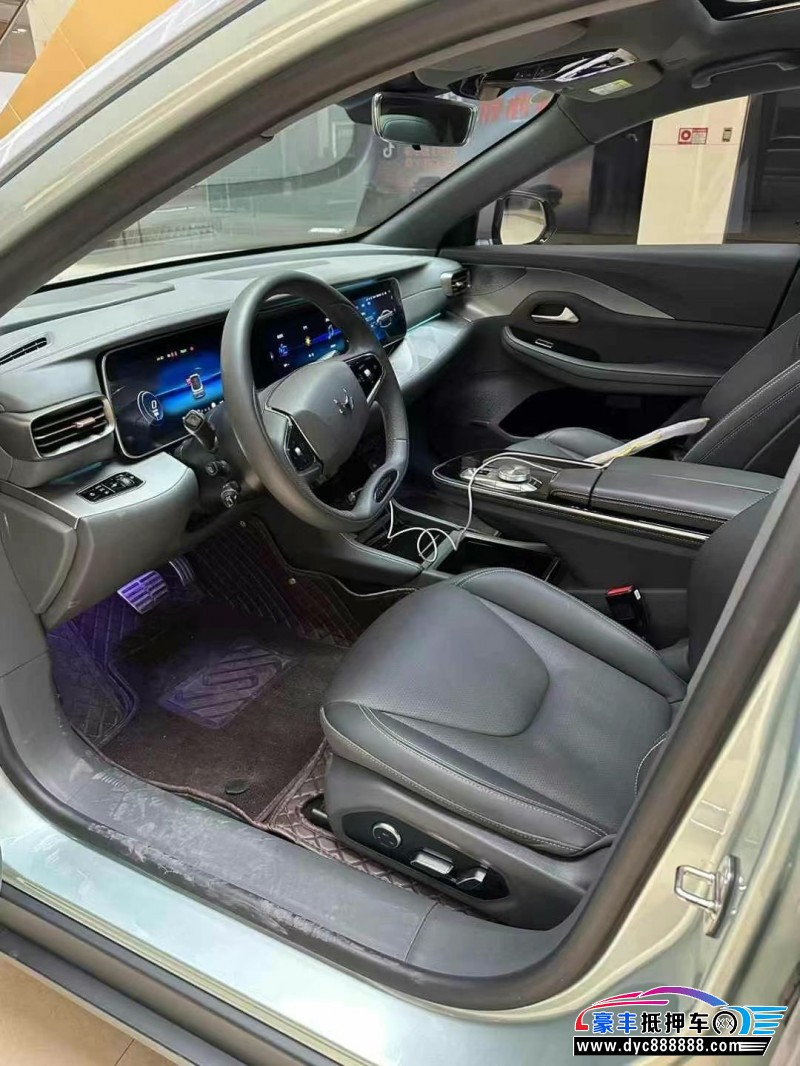 23年极狐阿尔法S轿车抵押车出售