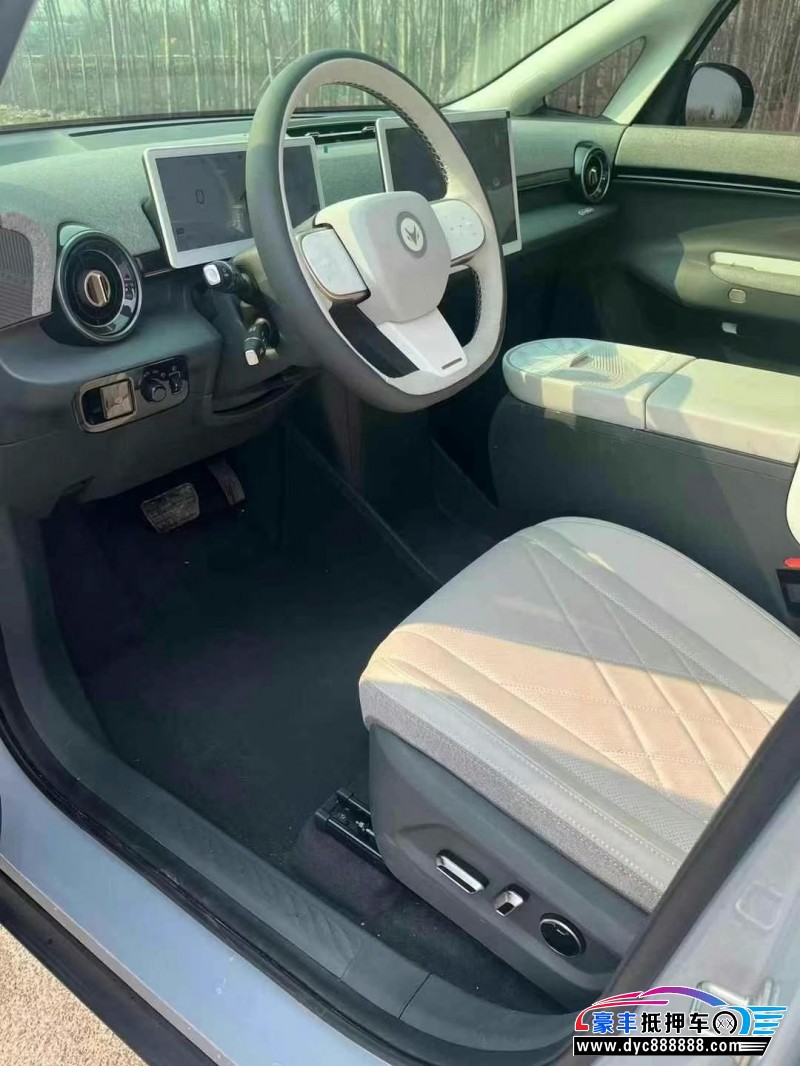 23年极狐考拉SUV抵押车出售