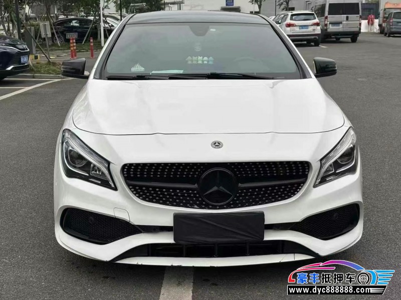 18年奔驰CLA轿车抵押车出售