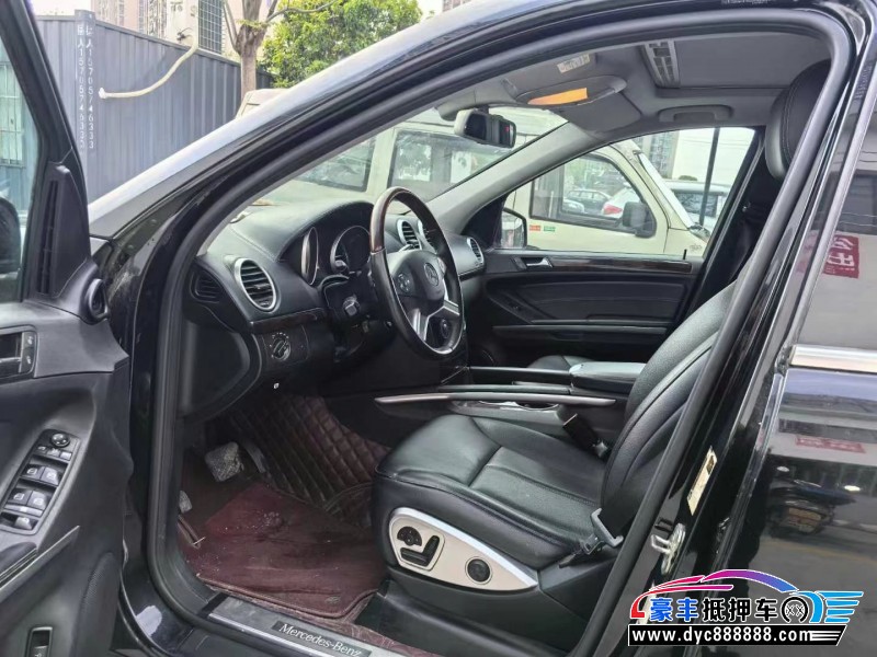 12年奔驰GLSUV抵押车出售