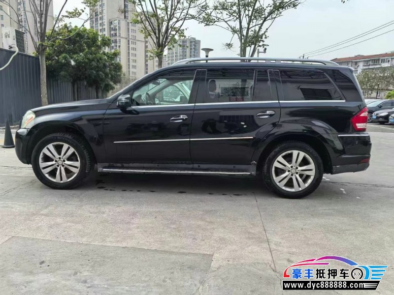 12年奔驰GLSUV抵押车出售