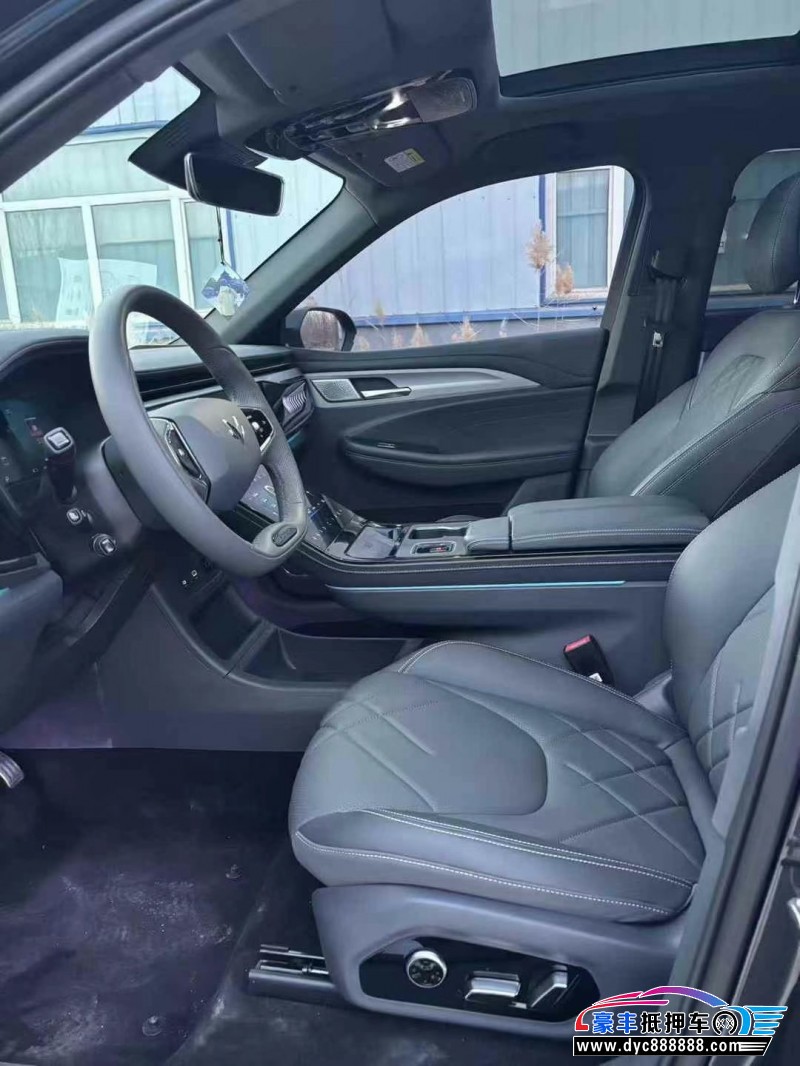 23年极狐阿尔法TSUV抵押车出售