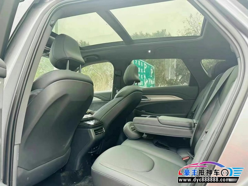 23年极狐阿尔法TSUV抵押车出售