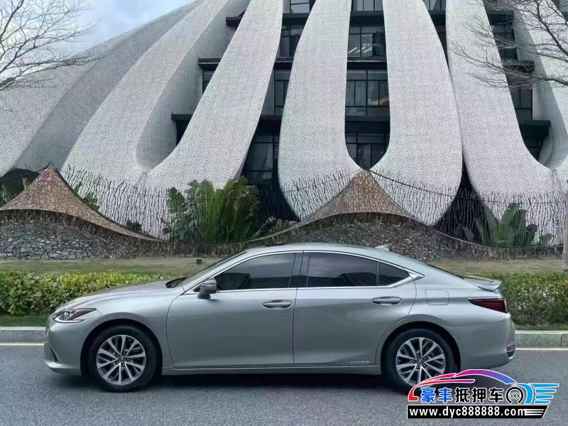 22年雷克萨斯ES轿车抵押车出售