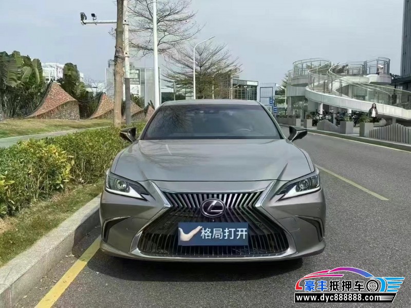 20年雷克萨斯ES轿车抵押车出售