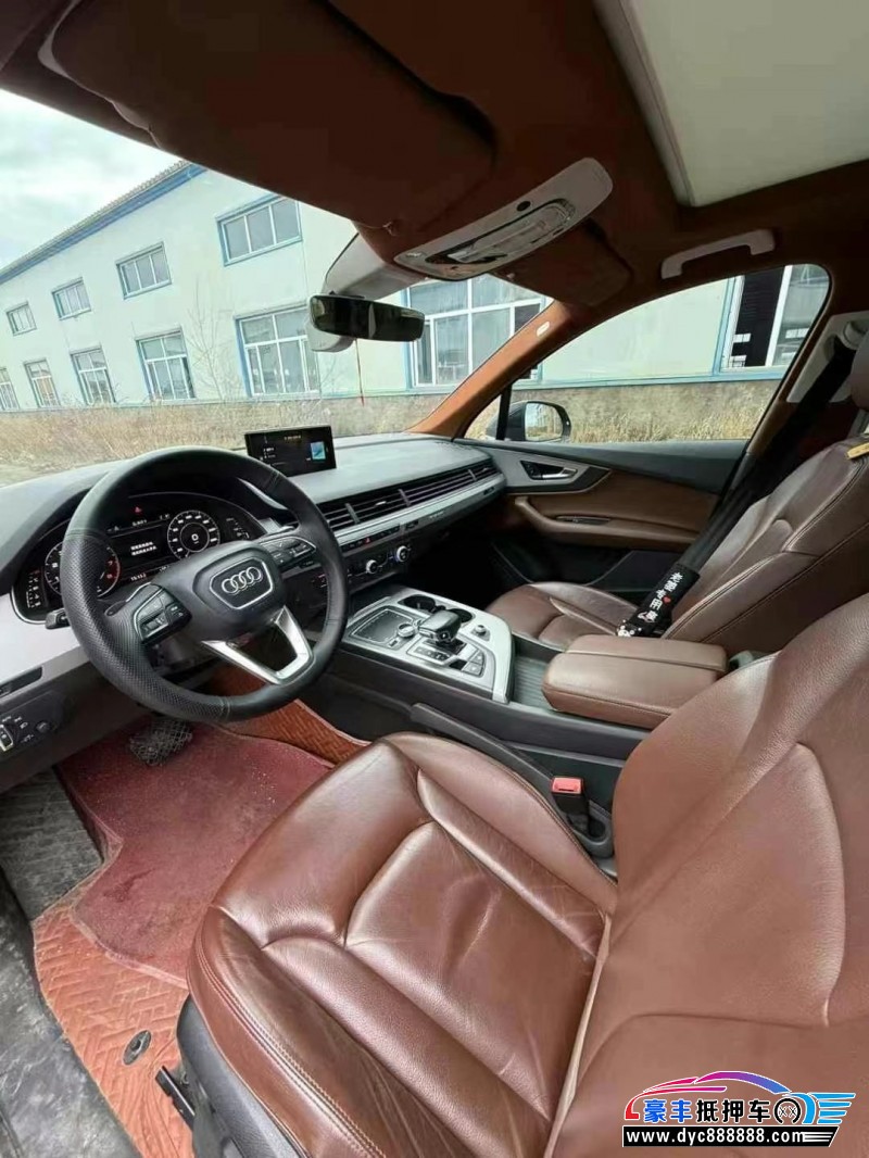 18年奥迪Q7轿车抵押车出售
