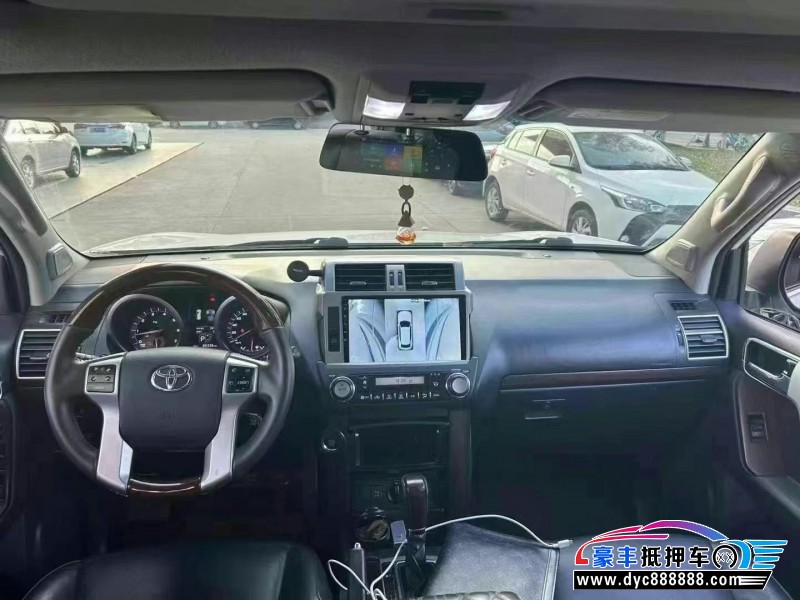 17年丰田普拉多（霸道）轿车抵押车出售