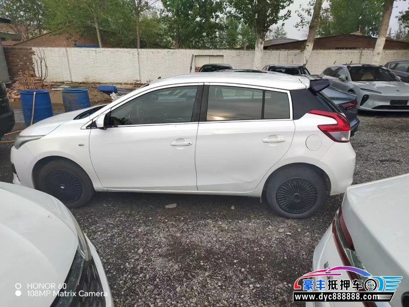 16年丰田YARiS L 致炫轿车抵押车出售
