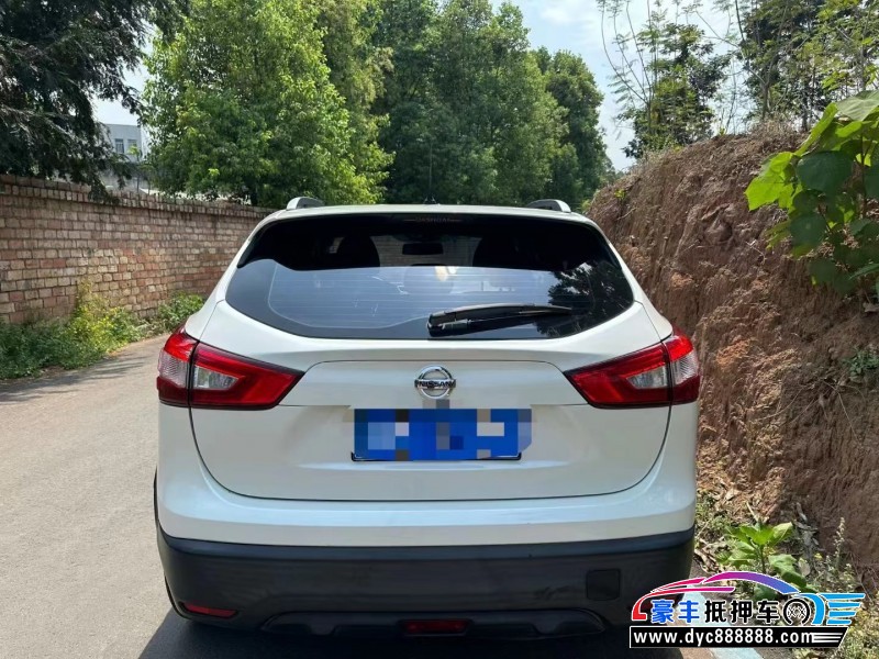 17年日产逍客轿车抵押车出售