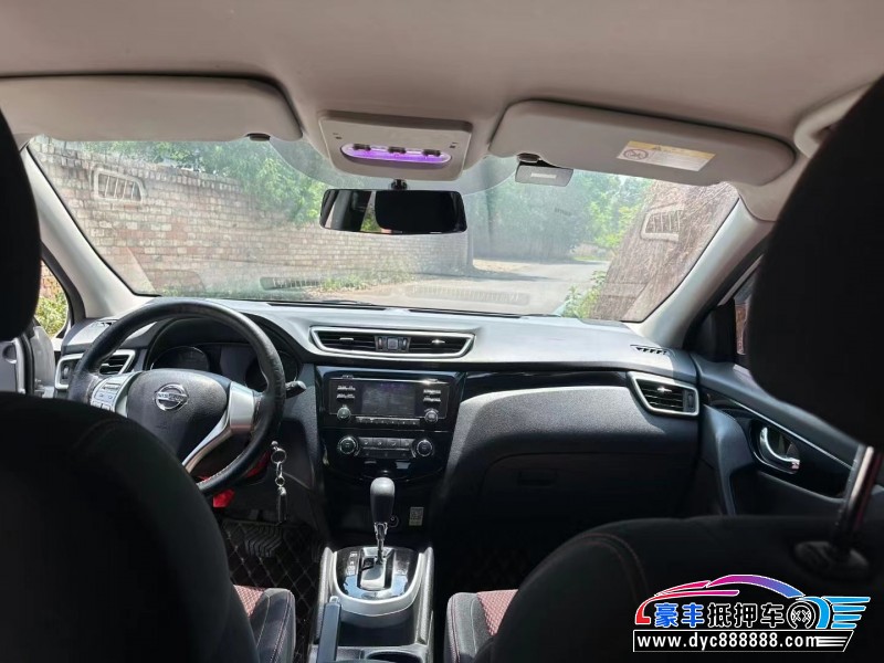 17年日产逍客轿车抵押车出售