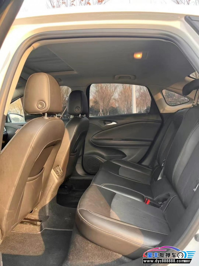 22年别克威朗轿车抵押车出售