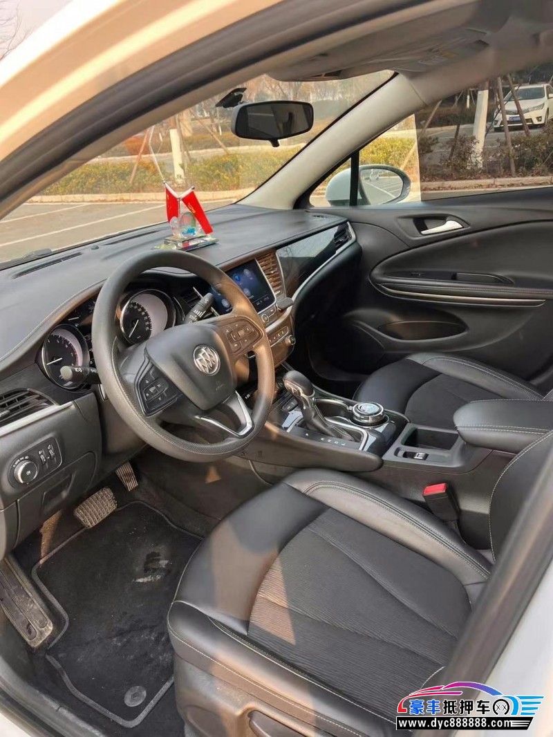 22年别克威朗轿车抵押车出售