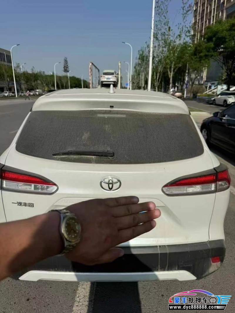 23年丰田锐放轿车抵押车出售