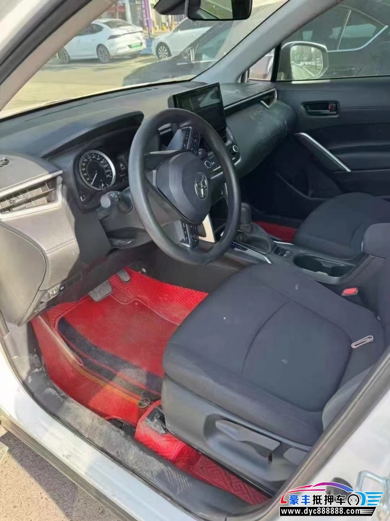 23年丰田锐放轿车抵押车出售