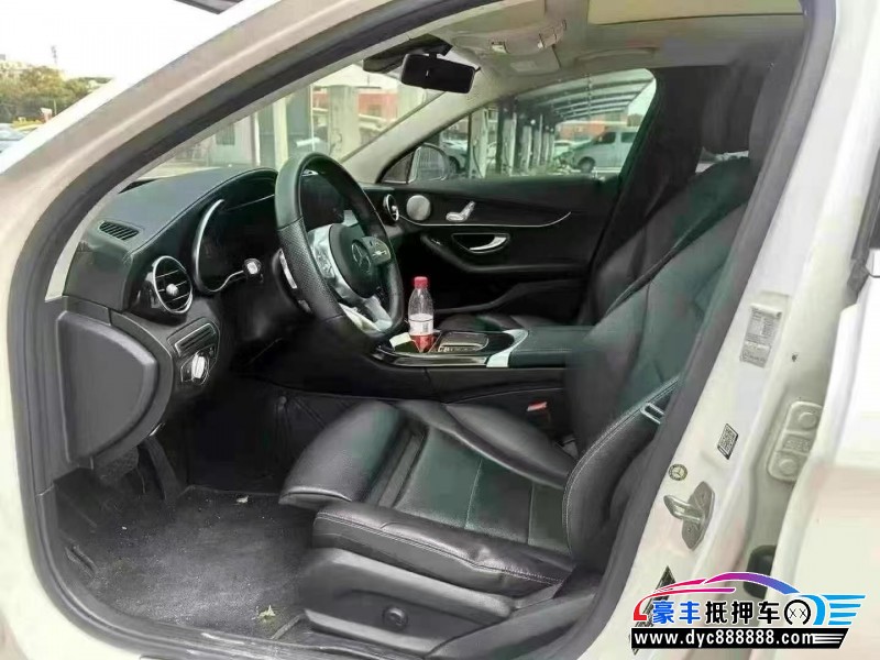 21年奔驰C轿车抵押车出售