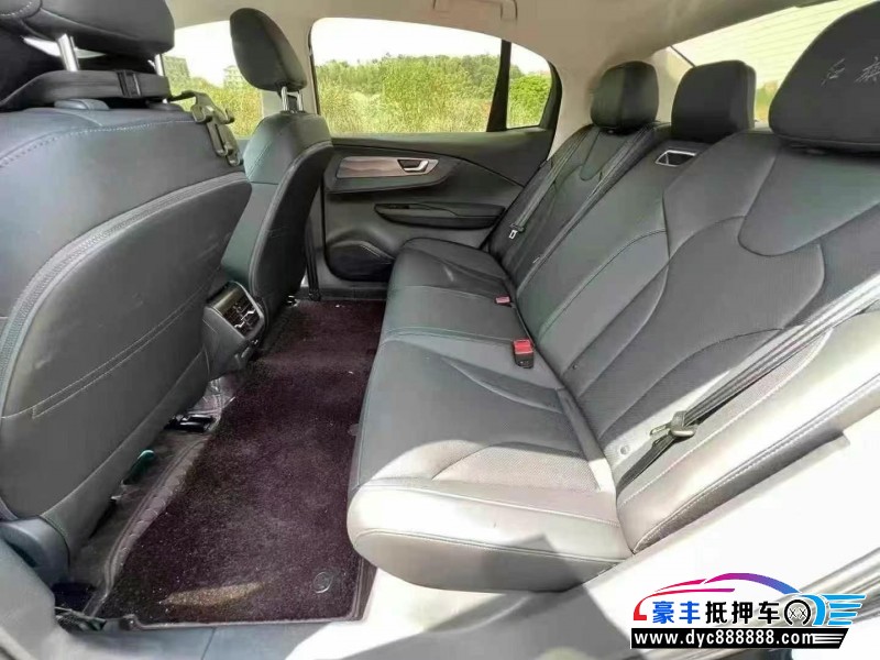 23年红旗EQM5轿车抵押车出售