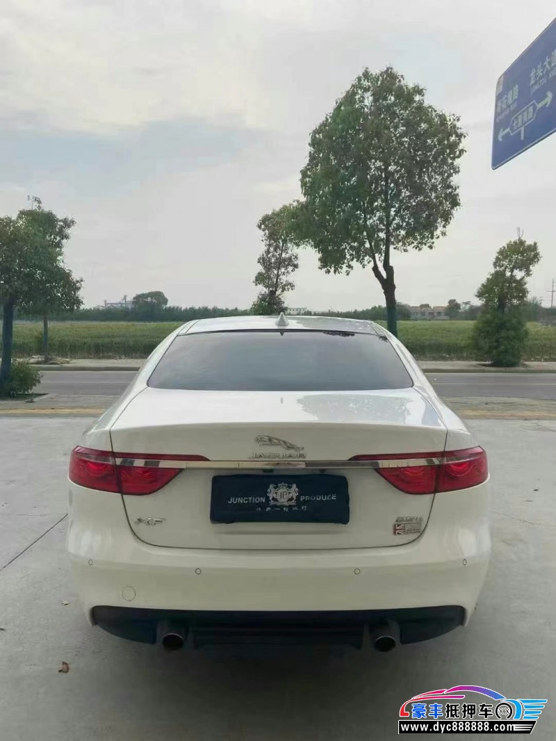 16年捷豹XF轿车抵押车出售