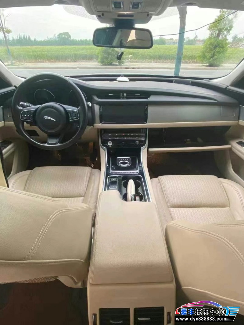 16年捷豹XF轿车抵押车出售