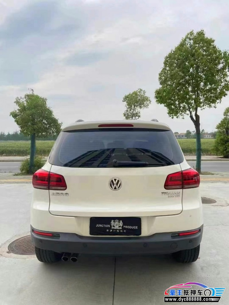 16年大众途观轿车抵押车出售