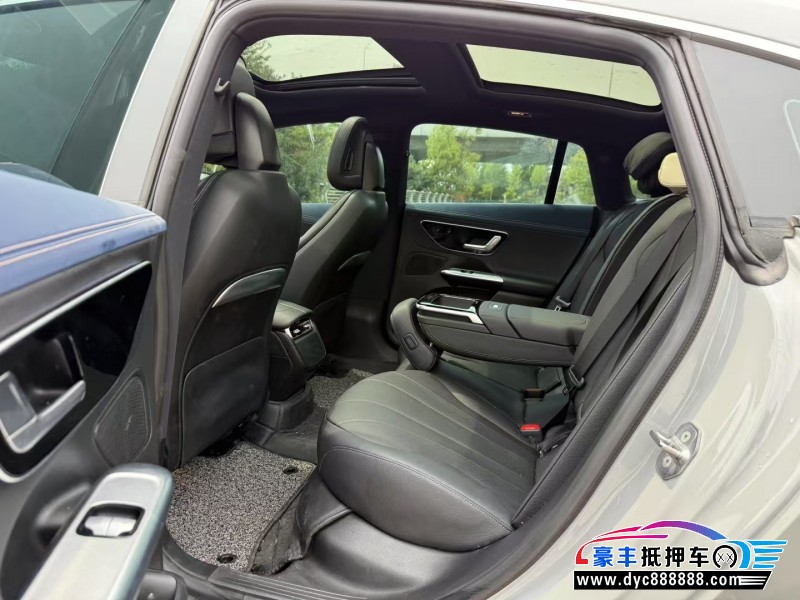 24年奔驰E轿车抵押车出售