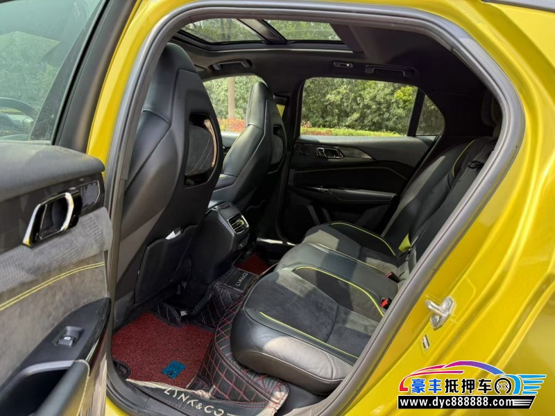 21年领克03轿车抵押车出售