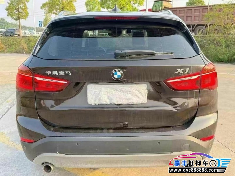 18年宝马X1轿车抵押车出售