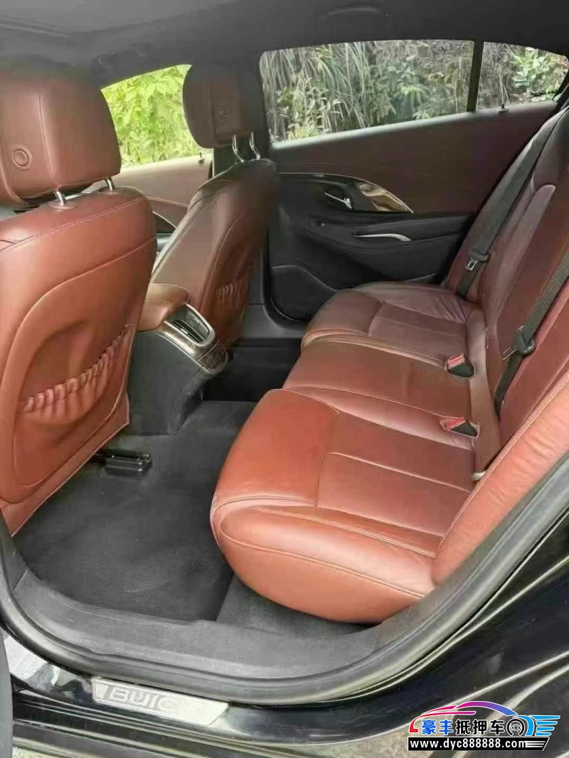 14年别克君越轿车抵押车出售