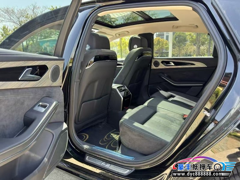 22年红旗H9轿车抵押车出售