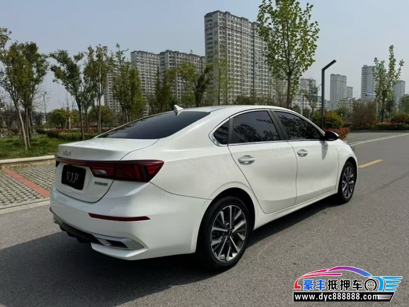 22年起亚K3轿车抵押车出售