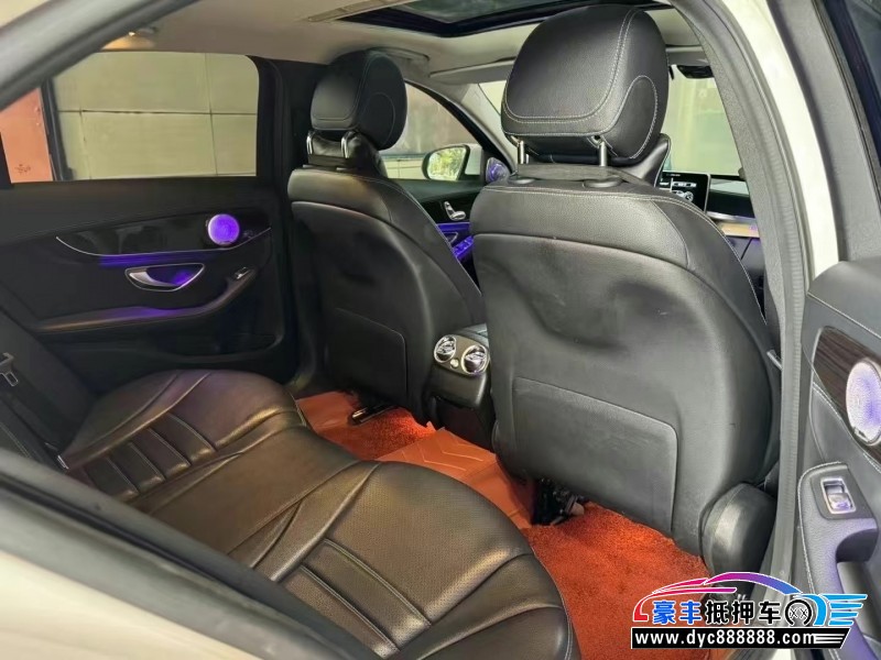 17年奔驰C轿车抵押车出售