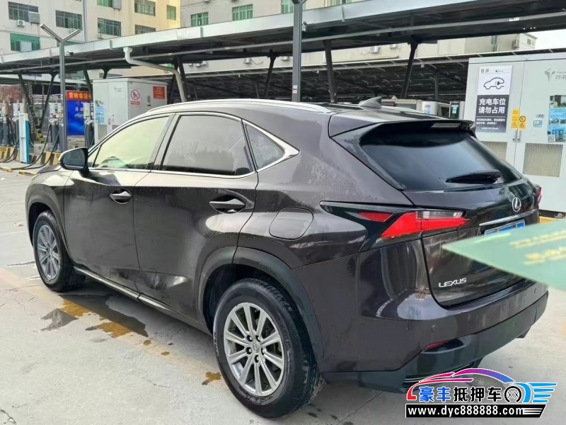 15年雷克萨斯NX轿车抵押车出售