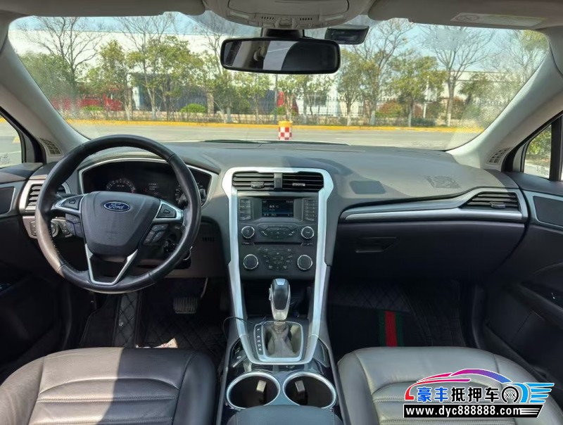 14年福特蒙迪欧轿车抵押车出售