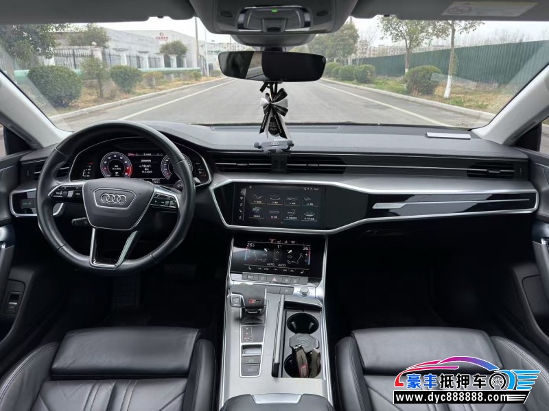 21年奥迪A7轿车抵押车出售