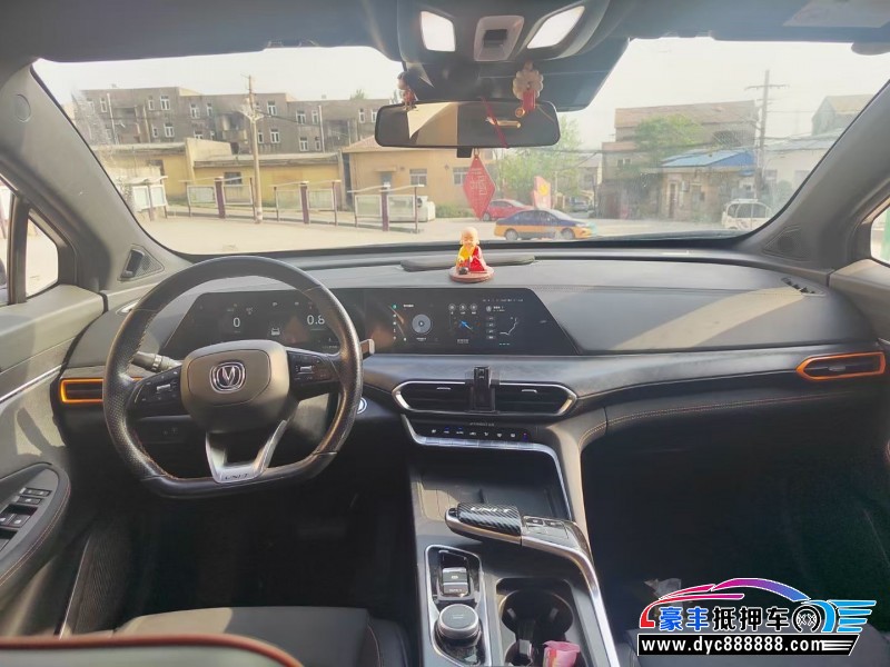 22年长安长安UNI轿车抵押车出售