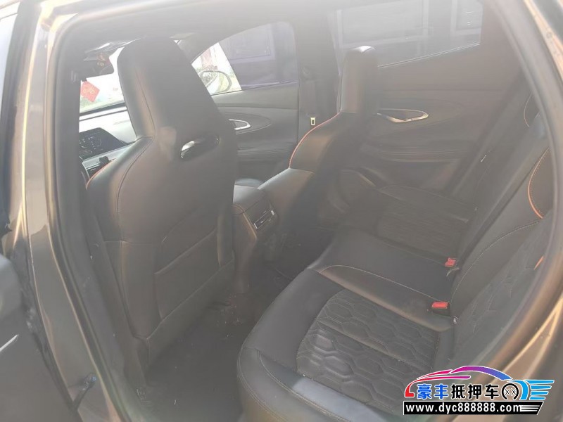 22年长安长安UNI轿车抵押车出售