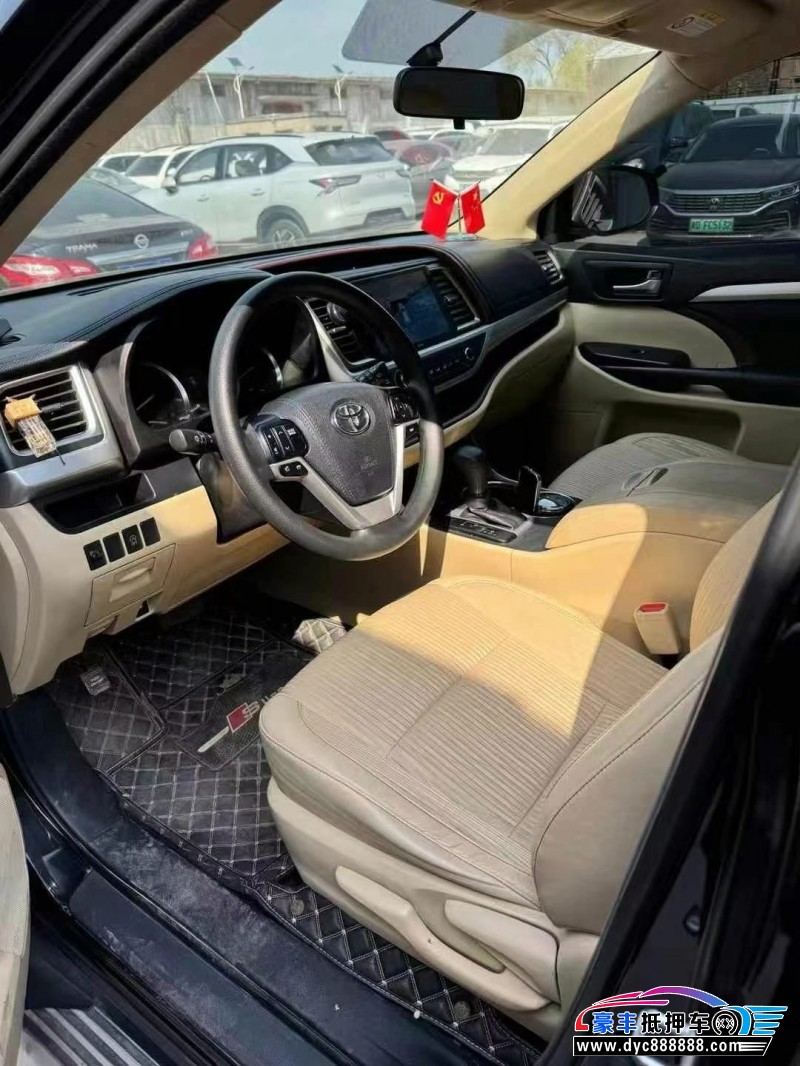 16年丰田汉兰达轿车抵押车出售