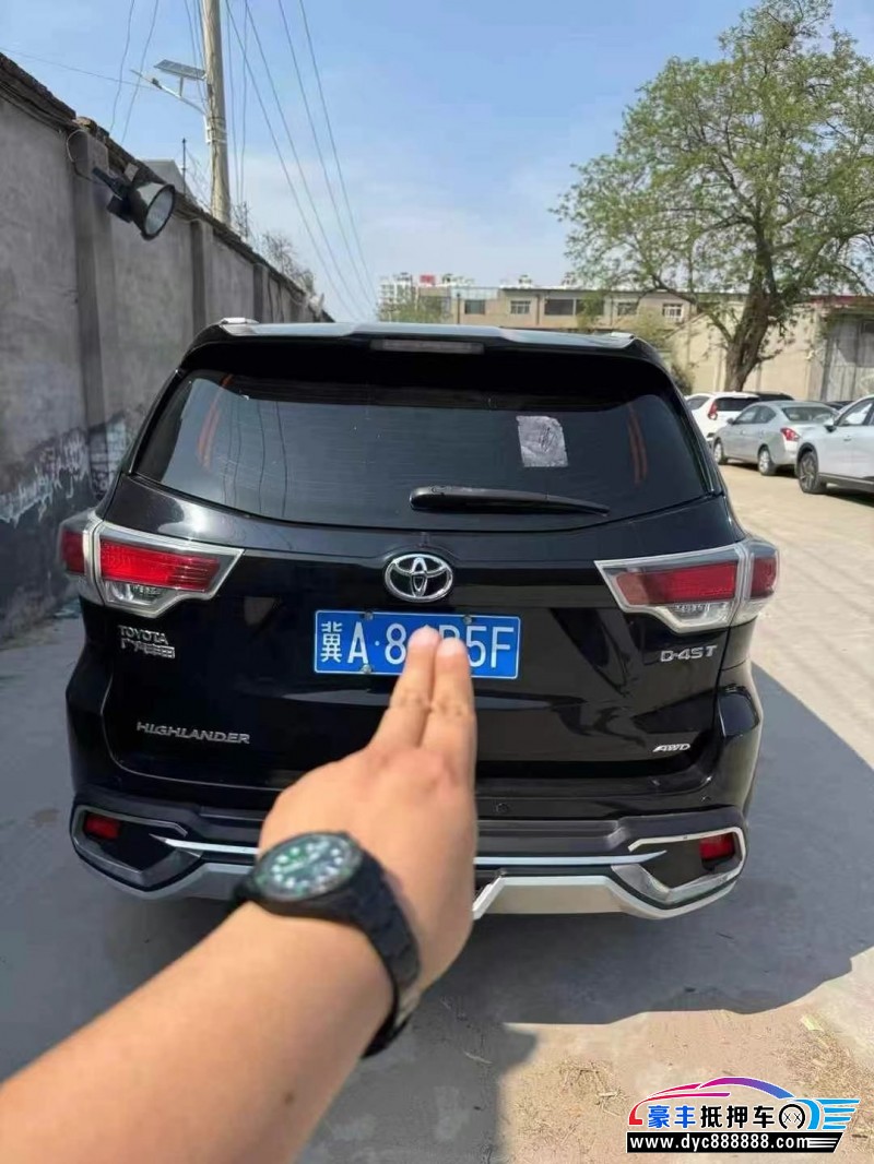 16年丰田汉兰达轿车抵押车出售