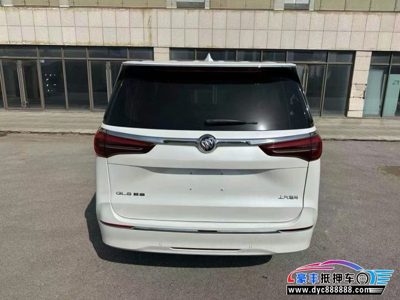 25年别克GL8轿车抵押车出售