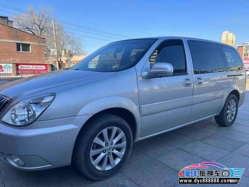 15年别克GL8轿车抵押车出售