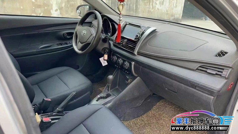 15年丰田威驰轿车抵押车出售