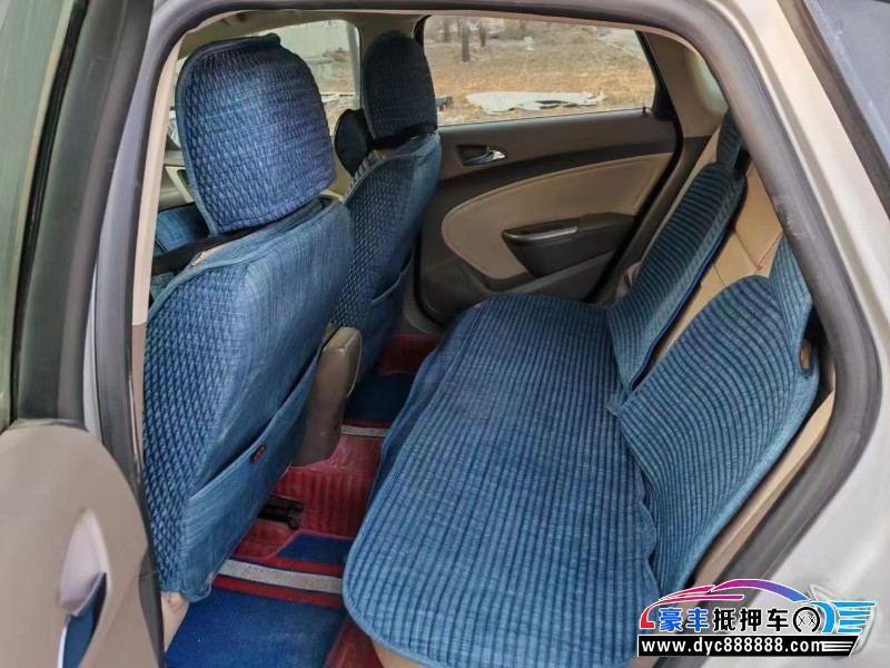 13年别克威朗轿车抵押车出售