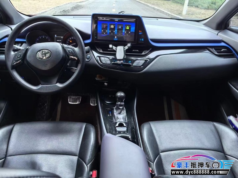 20年丰田C-HR轿车抵押车出售