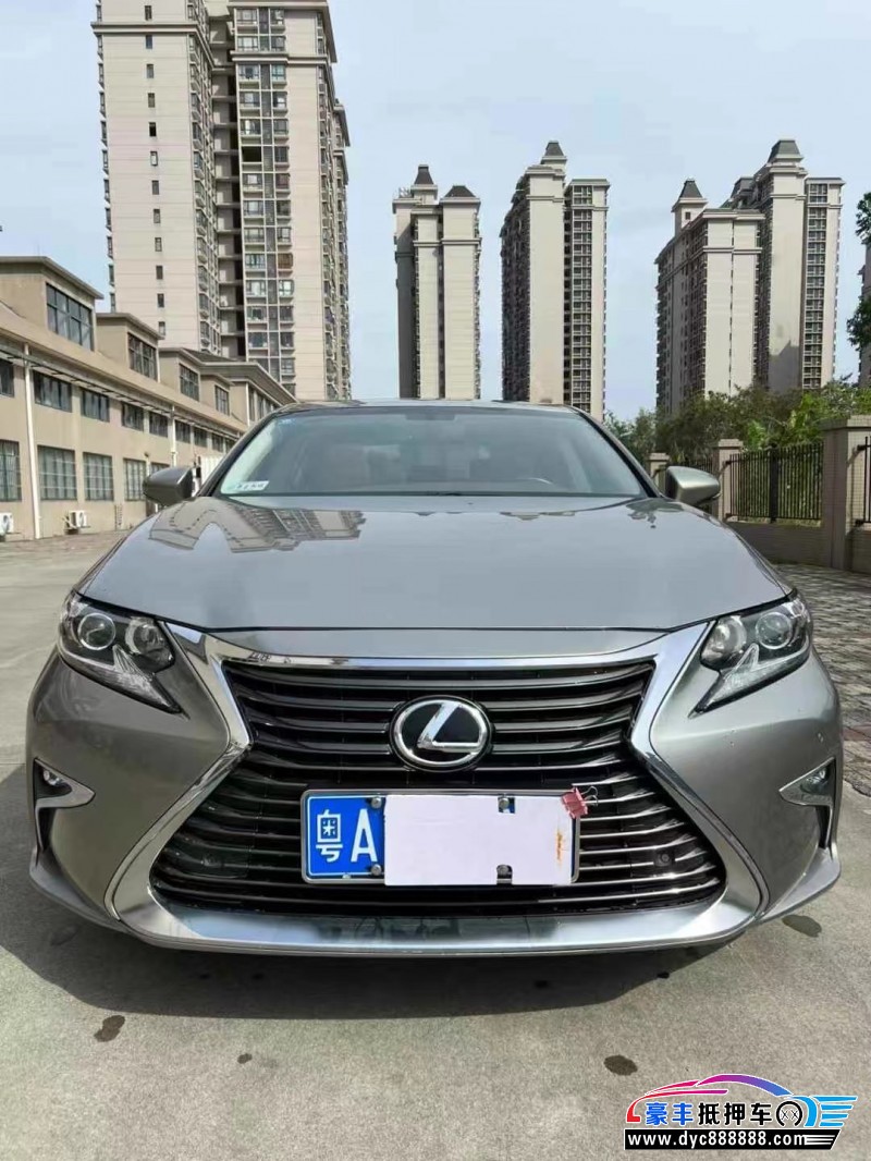 18年雷克萨斯ES轿车抵押车出售