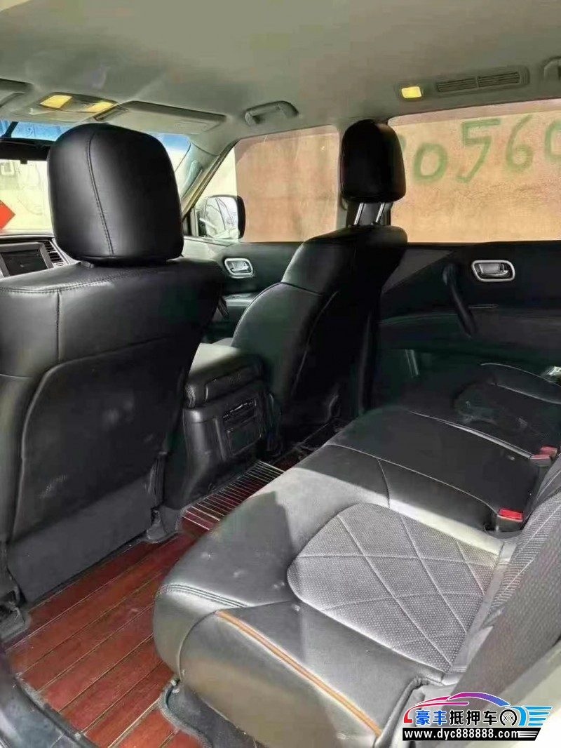 17年日产途乐轿车抵押车出售