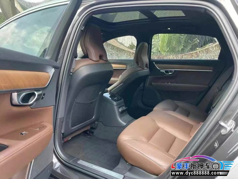 22年沃尔沃S90轿车抵押车出售