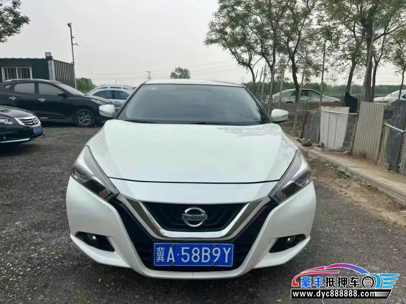 18年日产蓝鸟轿车抵押车出售