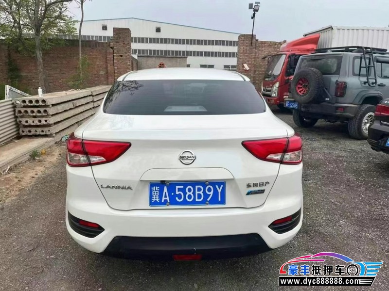 18年日产蓝鸟轿车抵押车出售